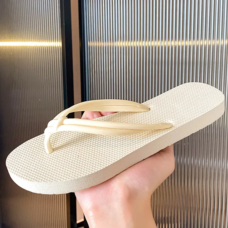 Women's Summer Flip-Flops, Beach Flip-Flops, Breathable and Comfortable, Trendy Ins Style, Flat Sandals - Image 4