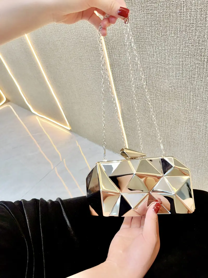 Mini Acrylic Chain Clutch Bag for Women — feature 11
