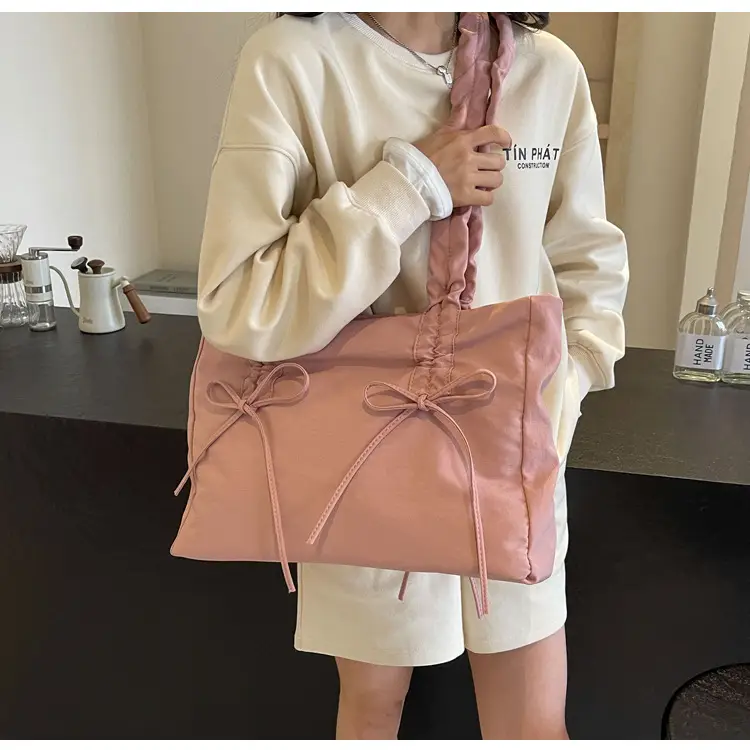 Black Pleated Canvas Shoulder Bag for Women — feature 17