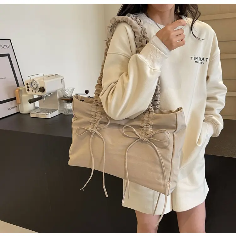 Black Pleated Canvas Shoulder Bag for Women — feature 19
