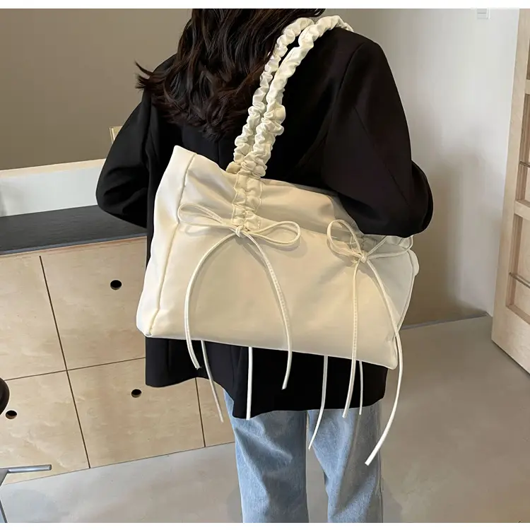 Black Pleated Canvas Shoulder Bag for Women — feature 8