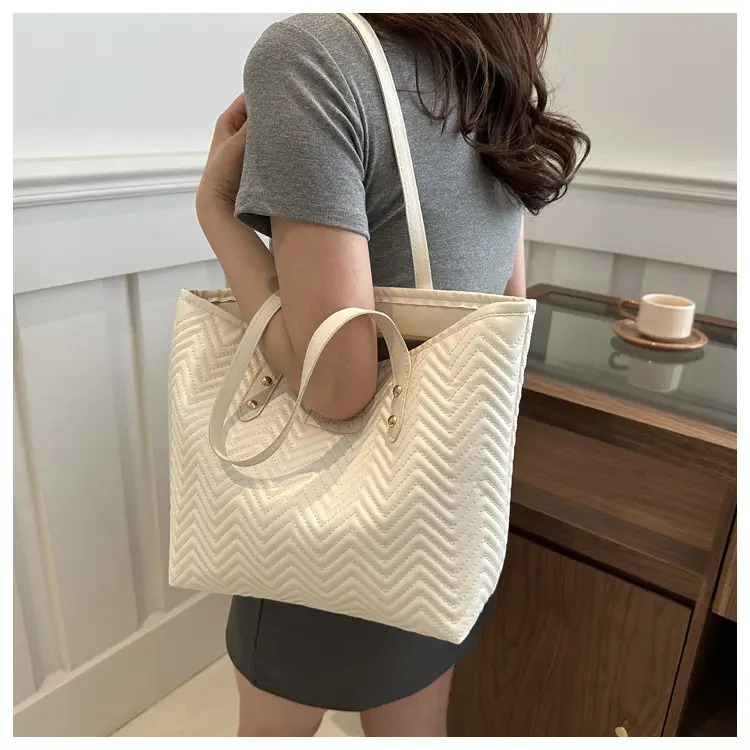 Pink Textured Shoulder Bag for Women Spring New — feature 10