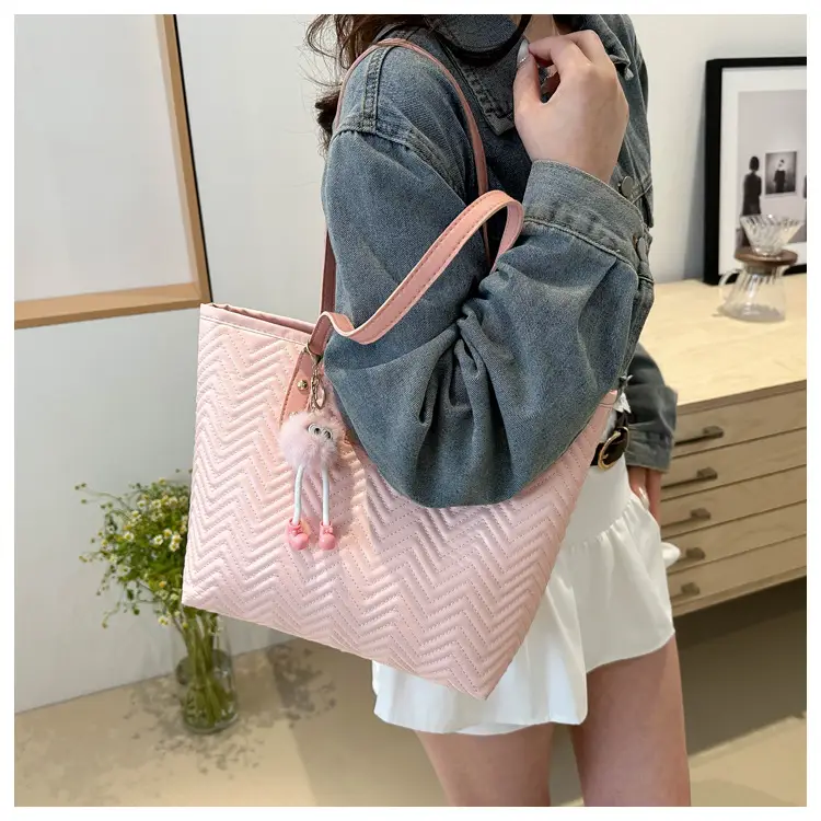 Pink Textured Shoulder Bag for Women Spring New — feature 13