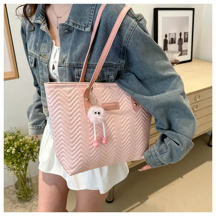 Pink Textured Shoulder Bag for Women Spring New — feature 15