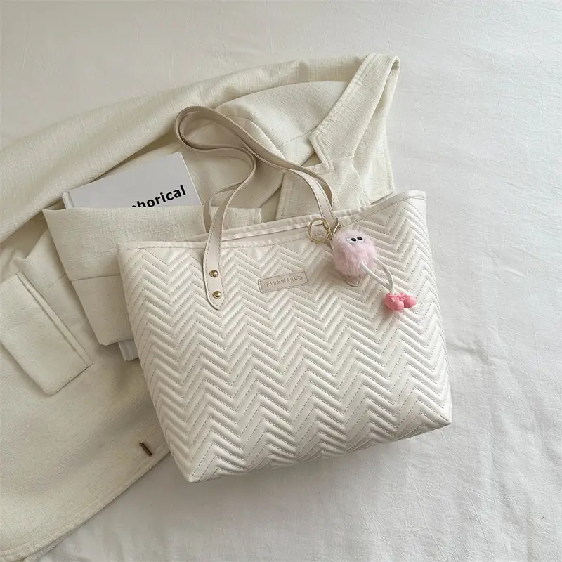 Pink Textured Shoulder Bag for Women Spring New - Image 5