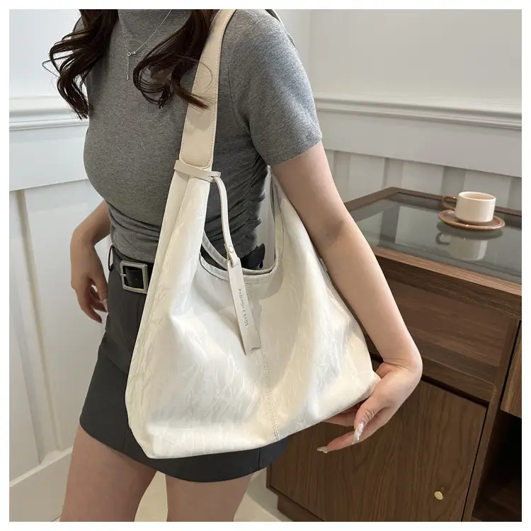 Black Textured Shoulder Bag Women 2024 Spring Summer — feature 10