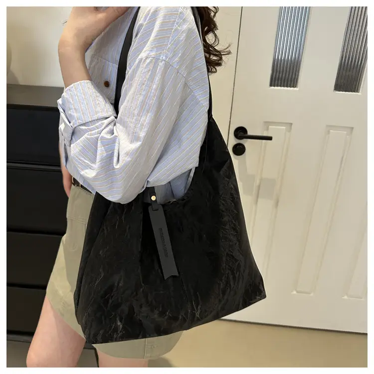Black Textured Shoulder Bag Women 2024 Spring Summer — feature 20