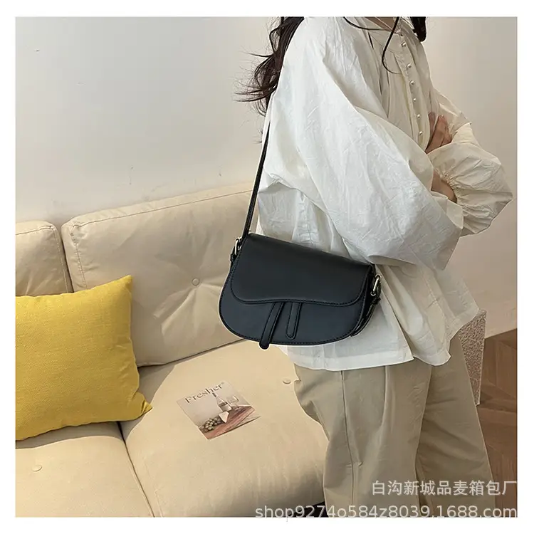 French Niche Retro Double Strap Saddle Bag for Women — feature 12