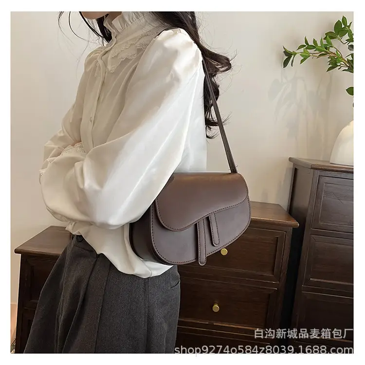 French Niche Retro Double Strap Saddle Bag for Women — feature 15