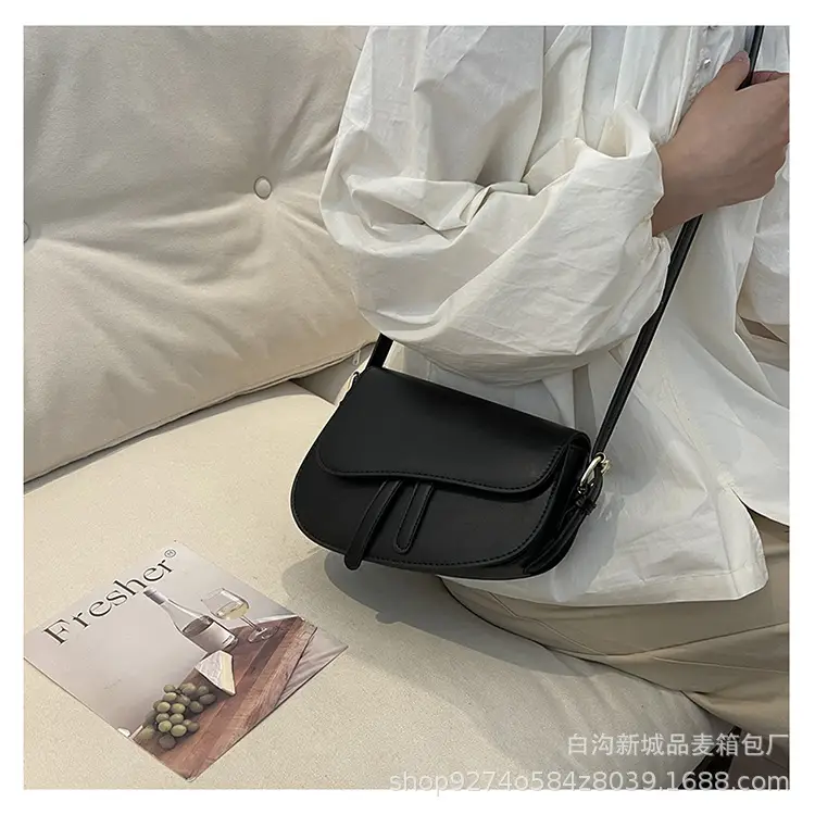 French Niche Retro Double Strap Saddle Bag for Women — feature 8