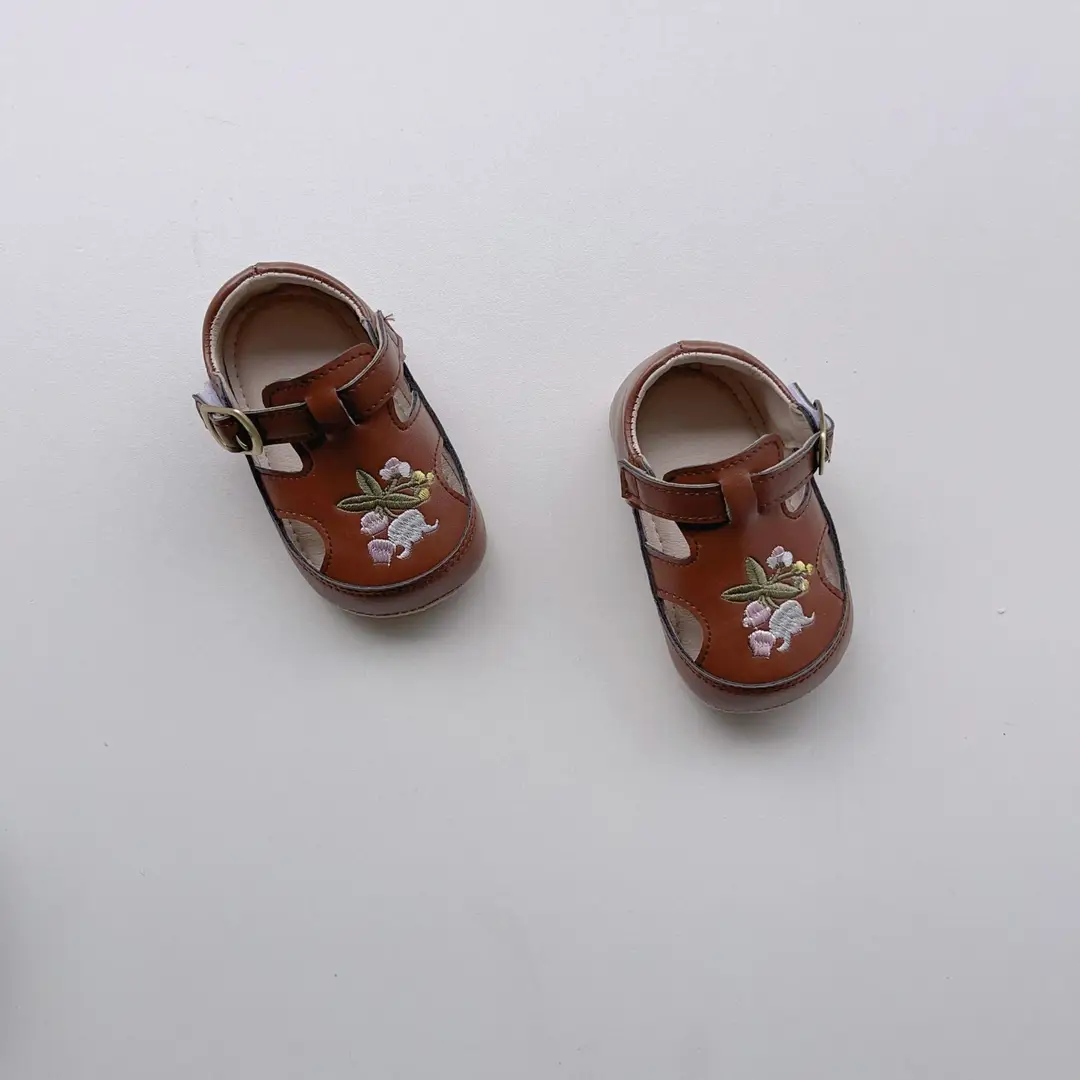 Ins Summer New Korean Style Baby Sandals Breathable Baby Shoes Non-slip Soft Bottom Embroidered Casual Toddler Shoes - Image 2