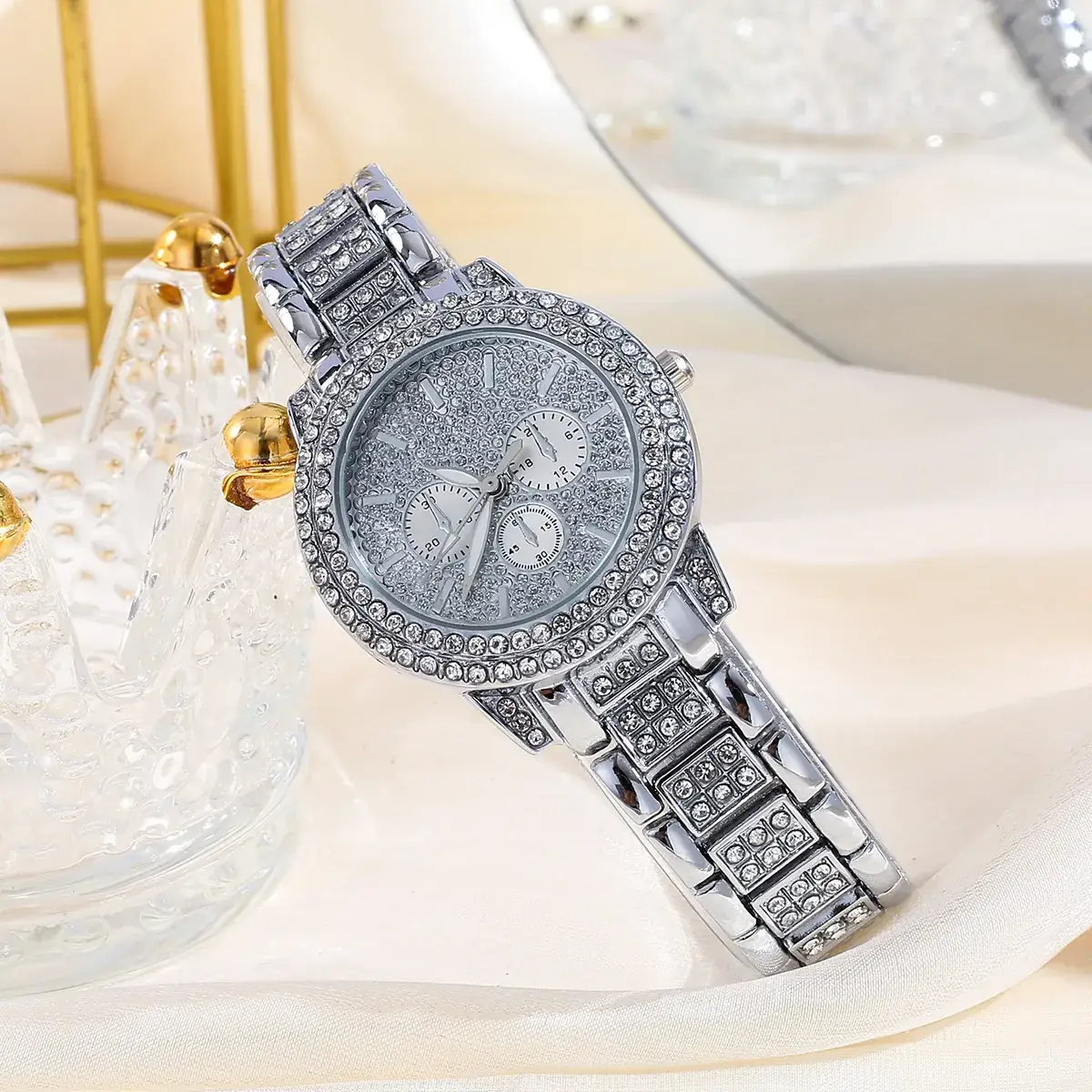 Women's Diamond Bracelet Quartz Watch Silver Sparkle - Image 6