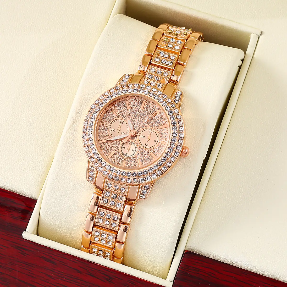 Women's Diamond Bracelet Quartz Watch Silver Sparkle — feature 4