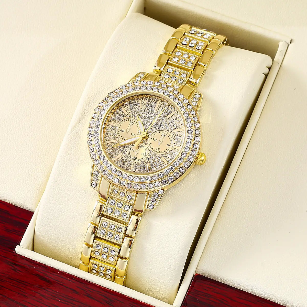 Women's Diamond Bracelet Quartz Watch Silver Sparkle — feature 5