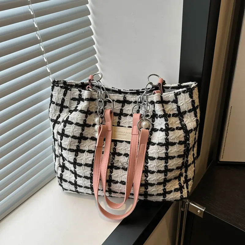 2024 New Simple Plaid Handbag Chain Decorative Large Capacity European American Women Shoulder Tote Bag - Image 6