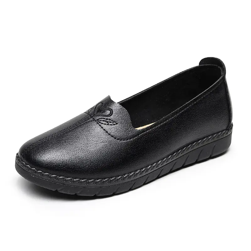 Middle-aged and elderly spring and autumn single shoes round head old Beijing cloth shoes flat heel soft bottom low top soft bottom casual women's shoes manufacturers on behalf - Image 7