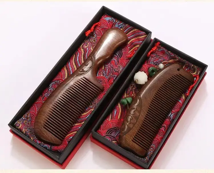 Black Gold Sandalwood Comb Gift Box for Men — feature 15