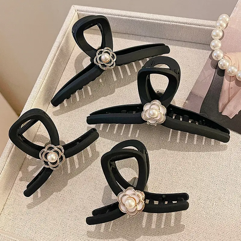 Black Pearl Flower Hair Clip for Women