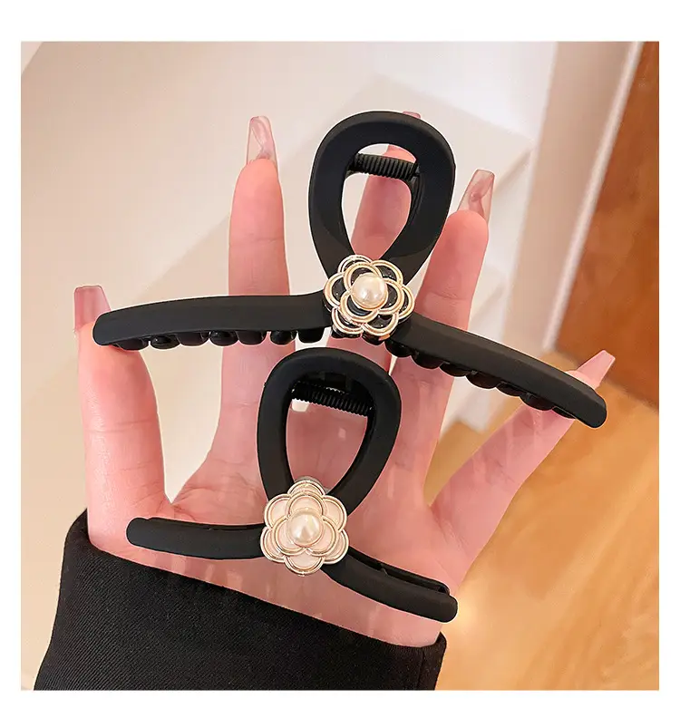 Black Pearl Flower Hair Clip for Women — feature 15