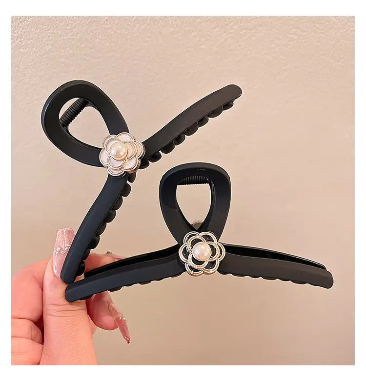 Black Pearl Flower Hair Clip for Women — feature 16