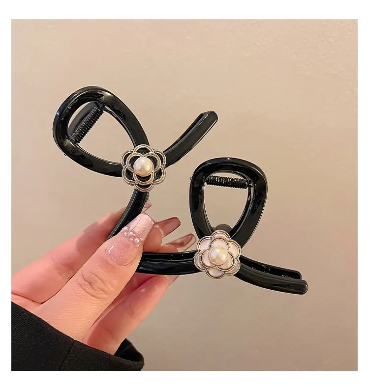 Black Pearl Flower Hair Clip for Women — feature 7