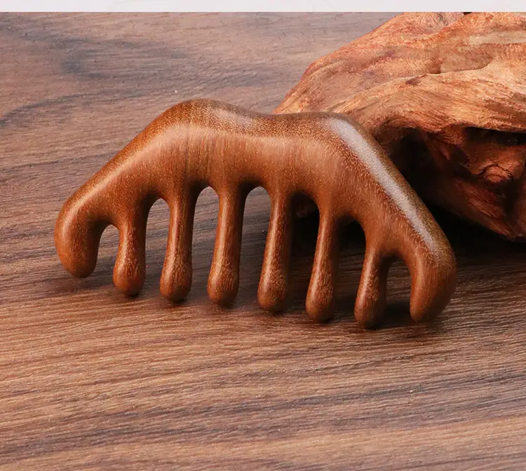 Golden Sandalwood Scalp Massage Comb 5.5cm — feature 10