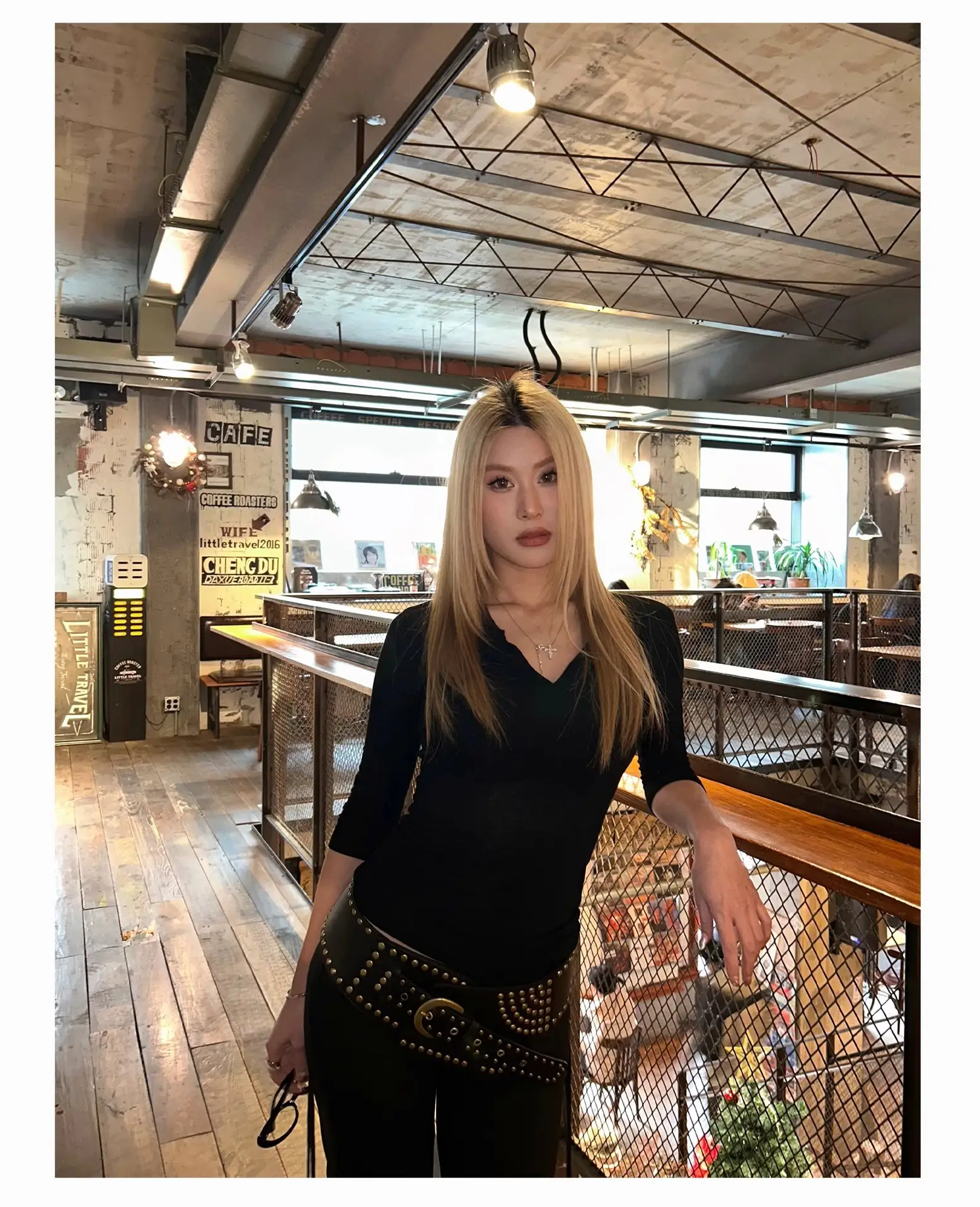 2025 New European Retro Metal Buckle Eyelet Multi-Hole Splicing Wide Waist Leather Belt Versatile Belt — feature 14