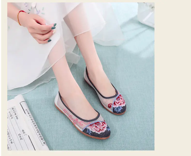 Spring and Summer New Old Beijing Cloth Shoes Breathable Mesh Shoes Women's Middle-aged and Elderly Mother Shoes Non-slip Soft Sole All-match Embroidered Sandals — feature 11