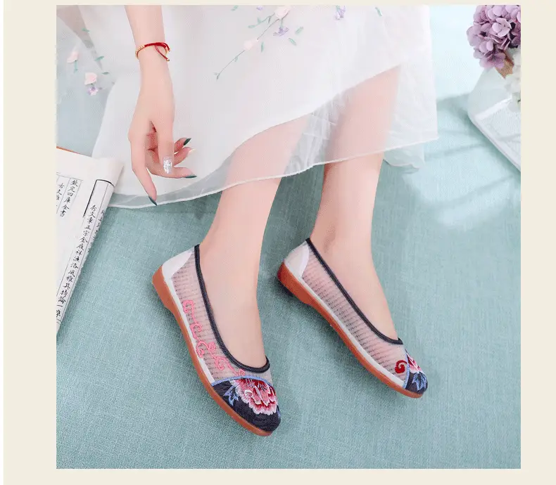 Spring and Summer New Old Beijing Cloth Shoes Breathable Mesh Shoes Women's Middle-aged and Elderly Mother Shoes Non-slip Soft Sole All-match Embroidered Sandals — feature 12