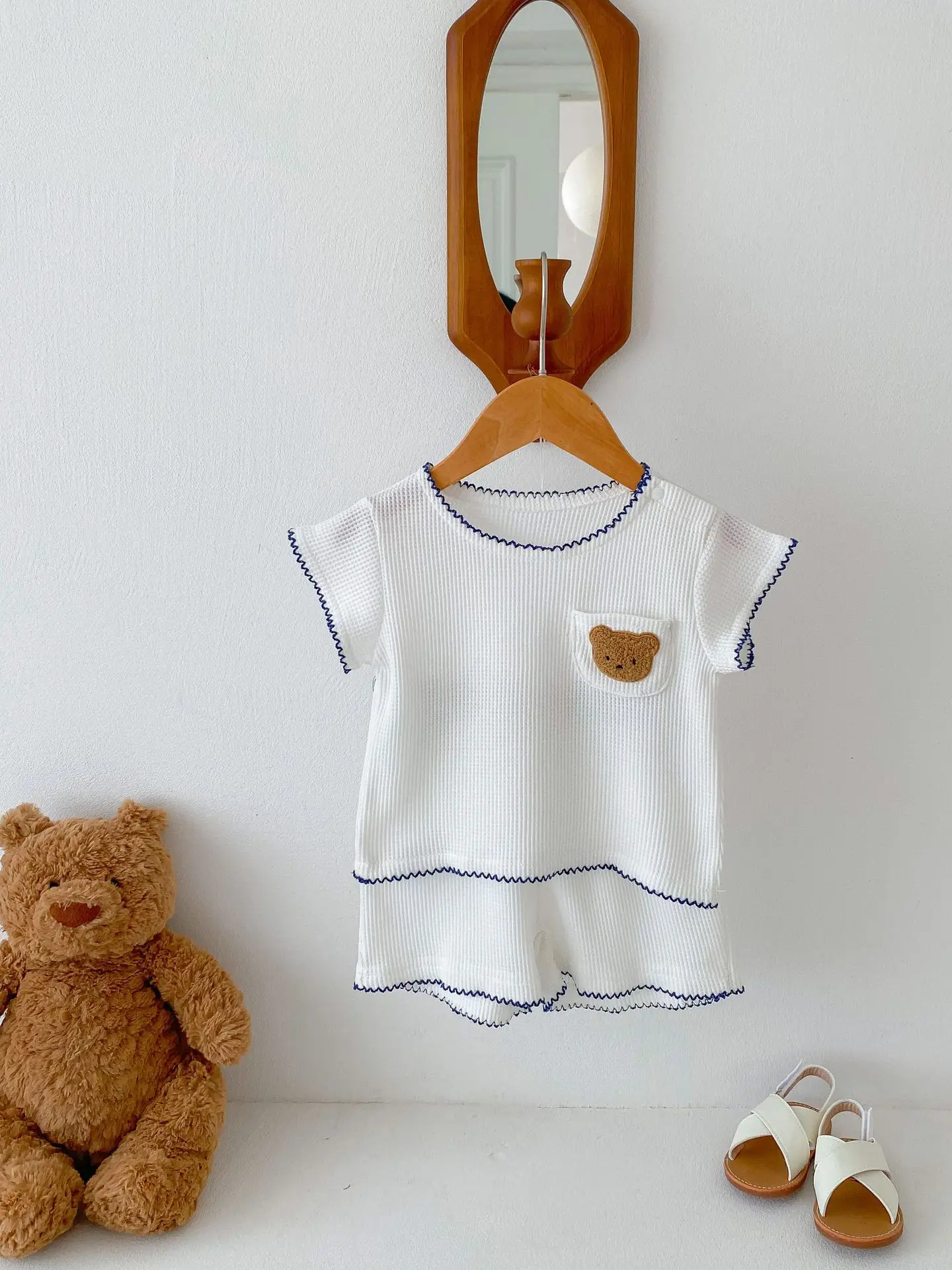 2024 Korean Style Boys White Bear Embroidered Suit — feature 6