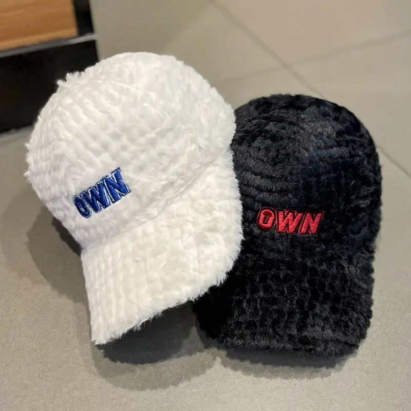 Wholesale Korean Ins Hat Autumn Winter Warm Plush Cap Women Red Face Small Embroidered Letter Baseball Cap - Image 3