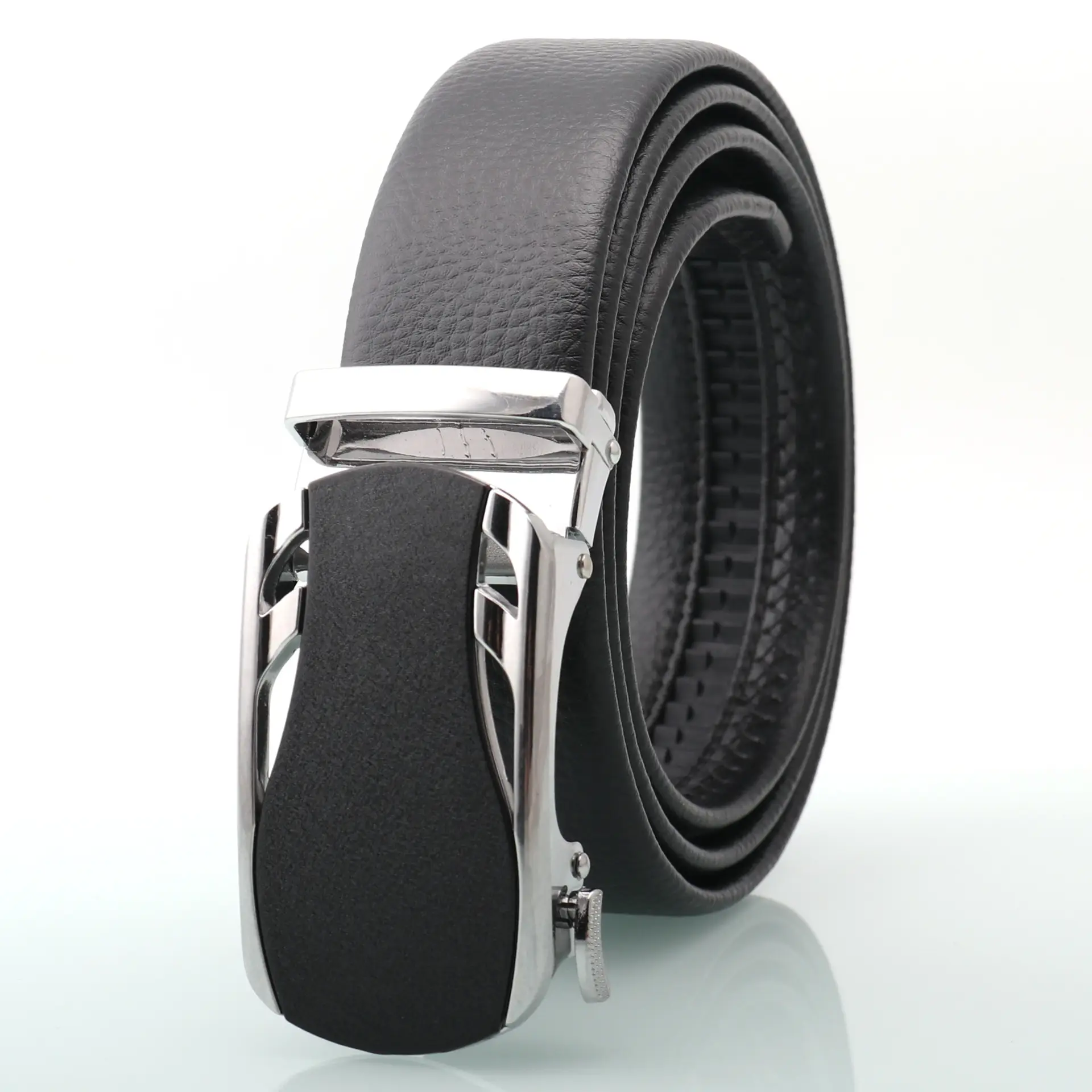 Men's Black Leather Belt with Rose Gold Automatic Buckle - Image 8