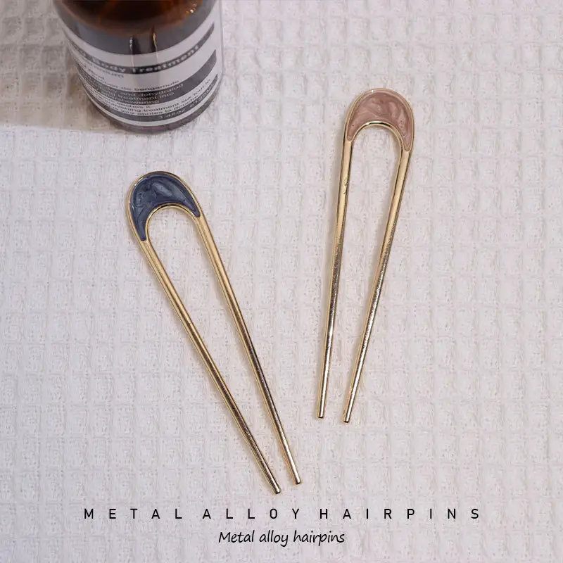 Minimalist U-Shaped Hairpin with Pearls - Image 11