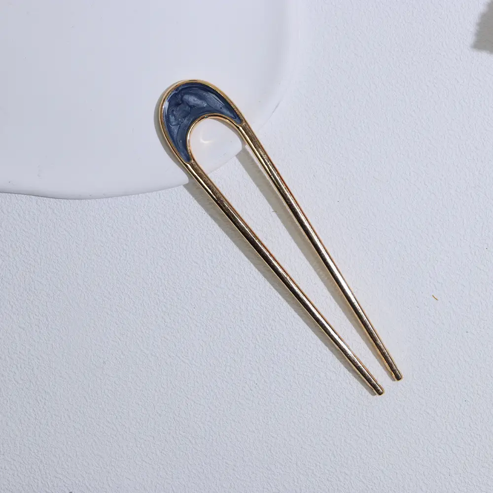 Minimalist U-Shaped Hairpin with Pearls - Image 3