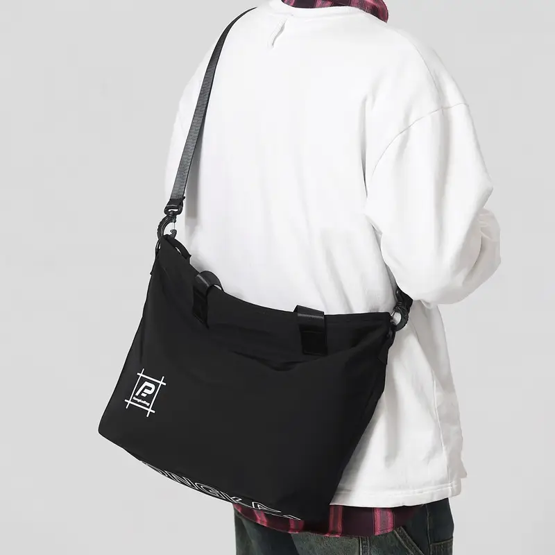 New Nylon Shoulder Bag Large Capacity for Men Women