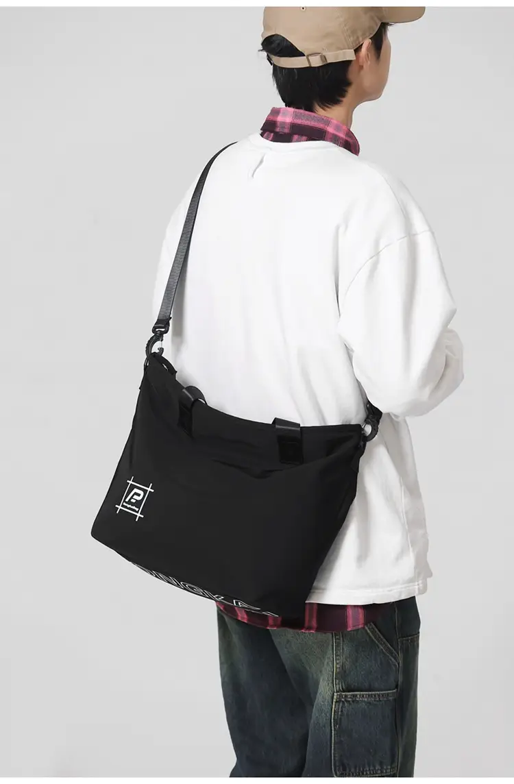 New Nylon Shoulder Bag Large Capacity for Men Women — feature 15