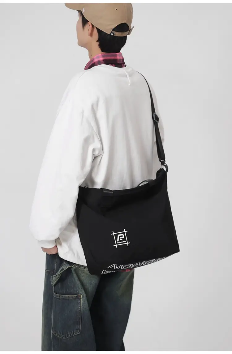 New Nylon Shoulder Bag Large Capacity for Men Women — feature 16