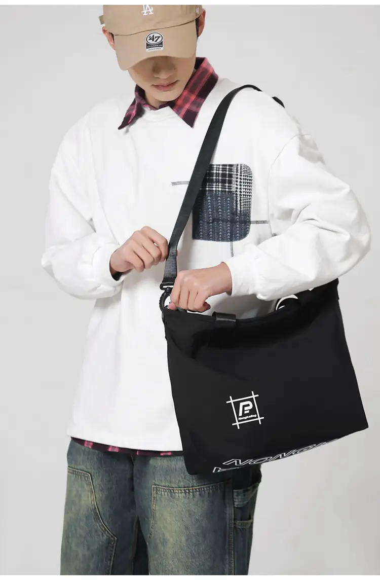 New Nylon Shoulder Bag Large Capacity for Men Women — feature 18