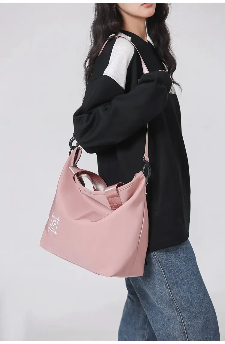 New Nylon Shoulder Bag Large Capacity for Men Women — feature 28