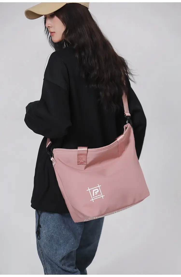New Nylon Shoulder Bag Large Capacity for Men Women — feature 31