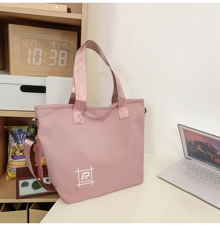 New Nylon Shoulder Bag Large Capacity for Men Women — feature 38