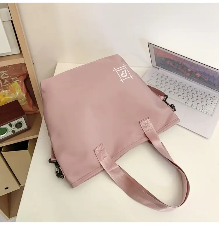 New Nylon Shoulder Bag Large Capacity for Men Women — feature 39