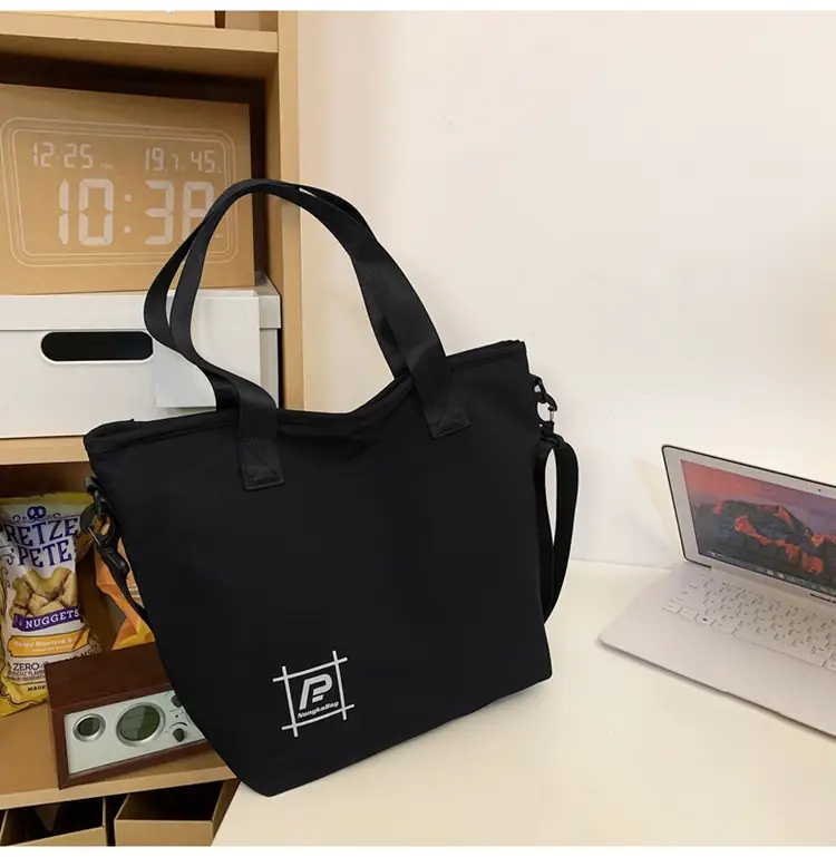 New Nylon Shoulder Bag Large Capacity for Men Women — feature 41