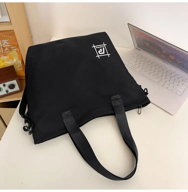 New Nylon Shoulder Bag Large Capacity for Men Women — feature 43