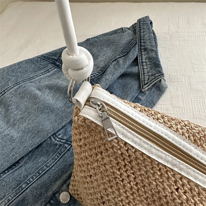 Vintage Straw Handbag with White Knots - Image 7