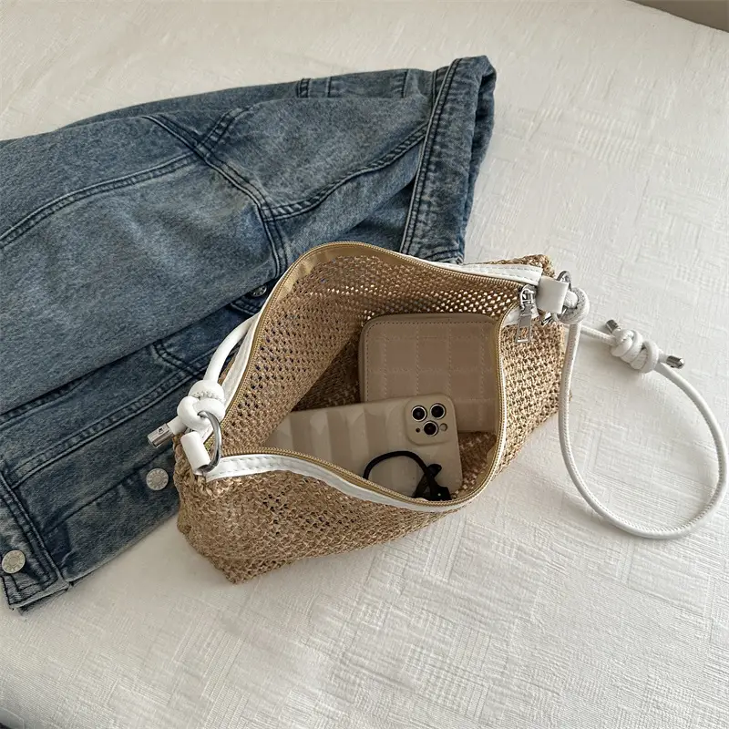 Vintage Straw Handbag with White Knots - Image 8