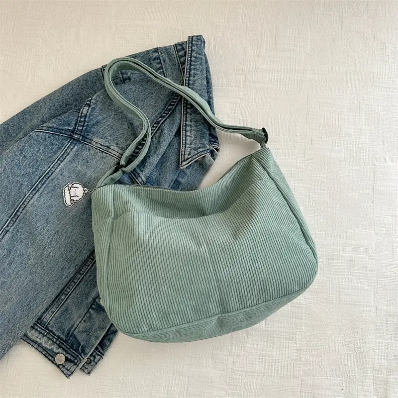 White Knitted Shoulder Bag for Women Spring 2024 - Image 4
