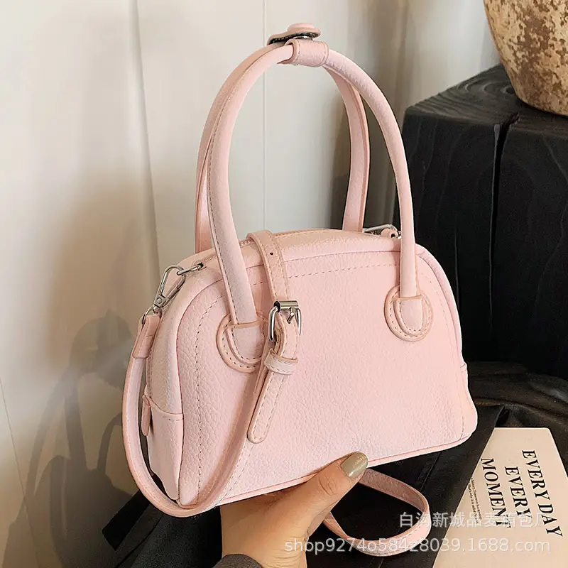 Black French Niche Shoulder Bag for Women 2026 - Image 7