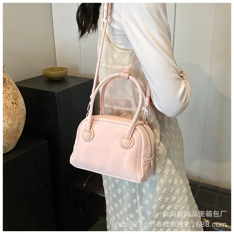Black French Niche Shoulder Bag for Women 2026 — feature 25