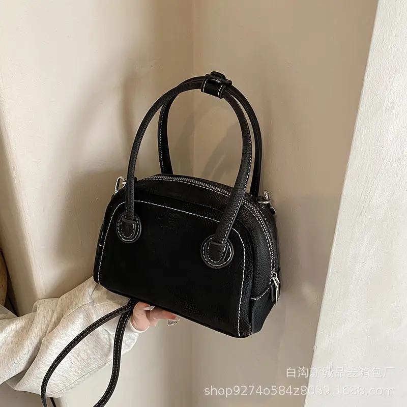 Black French Niche Shoulder Bag for Women 2026 - Image 2